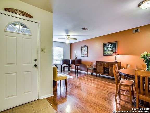 3rd image of 219 Leisure Dr