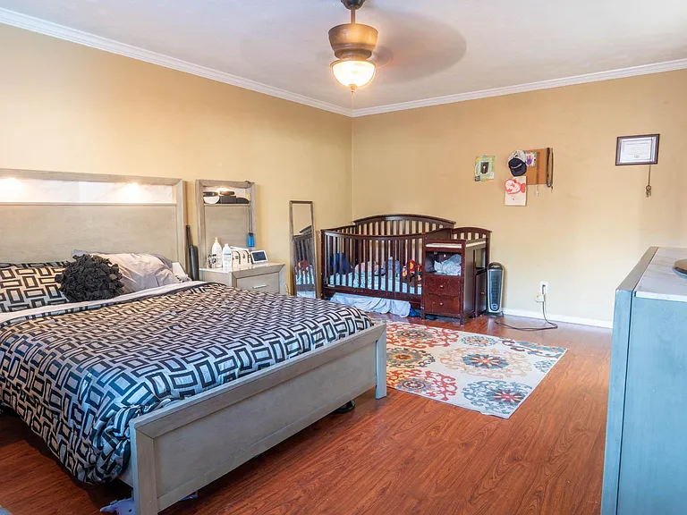 8512 Londonderry Ln — Photo 8