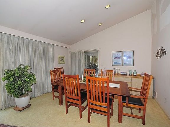 5th image of 8313 Meadowlark Ln