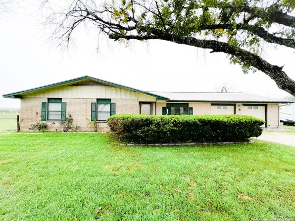 400 Prairie Hill, Seguin, TX 78155
