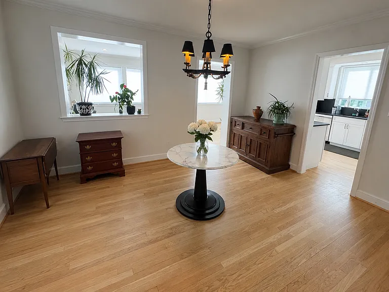 3309 Highwood Dr SE — Photo 11