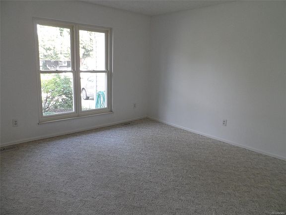 5th image of 1823 S Sedalia Cir