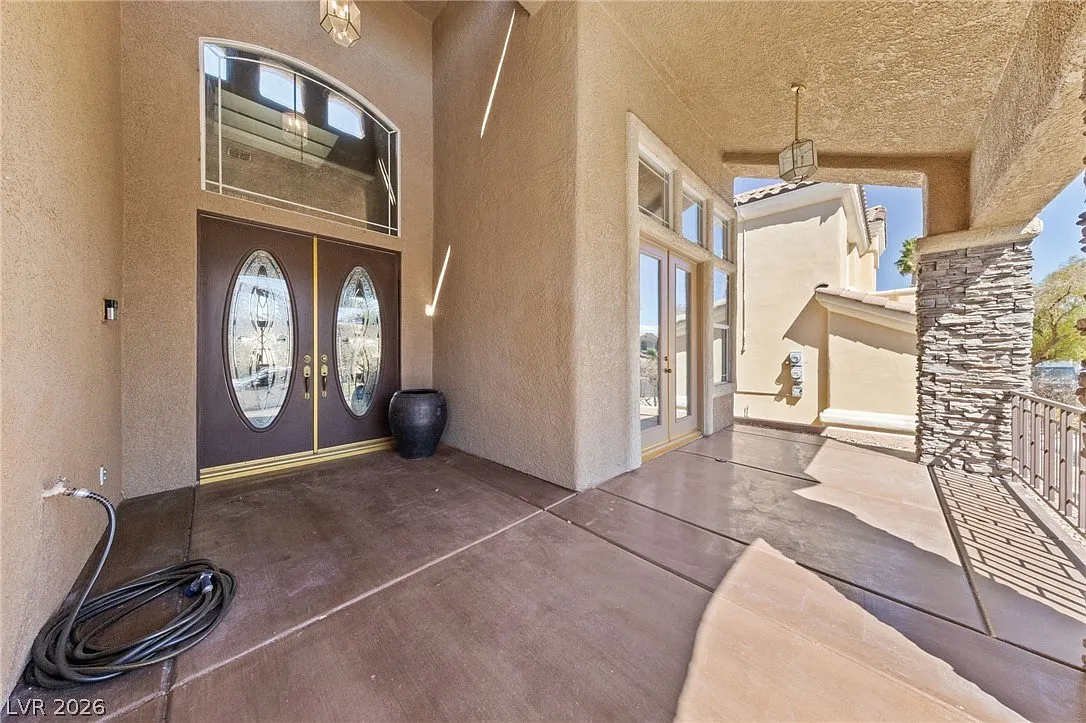 4 bed, 4.0 bath, 3571 sqft, $4,295 — Photo 4