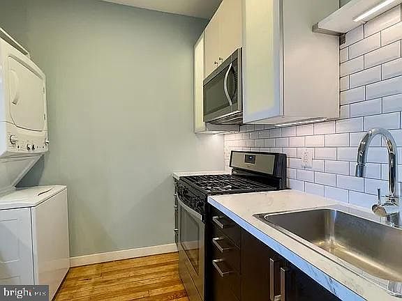 3rd image of 1514 W Mount Royal Ave
