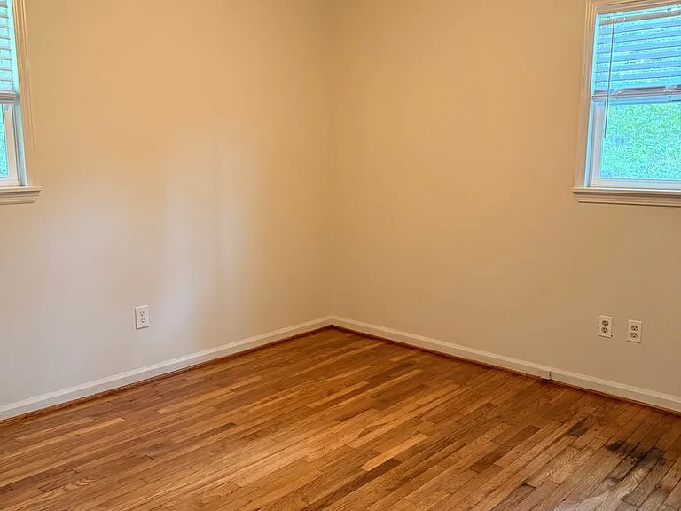 1041 Backman Rd — Photo 10