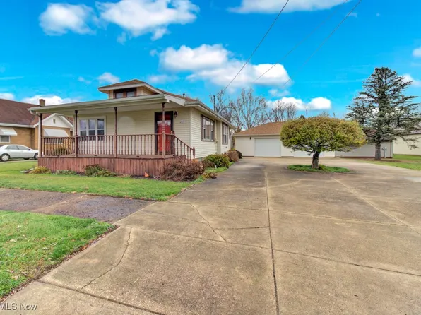 217 W Porter St, Malvern, OH 44644