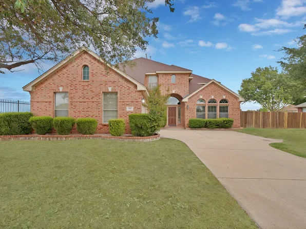903 Fieldstone Dr, Cedar Hill, TX 75104