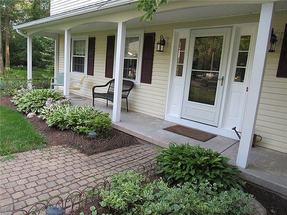 2nd image of 53 Tamarack Dr