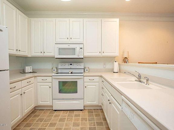 2nd image of 395 S Crow Creek Drive #2322