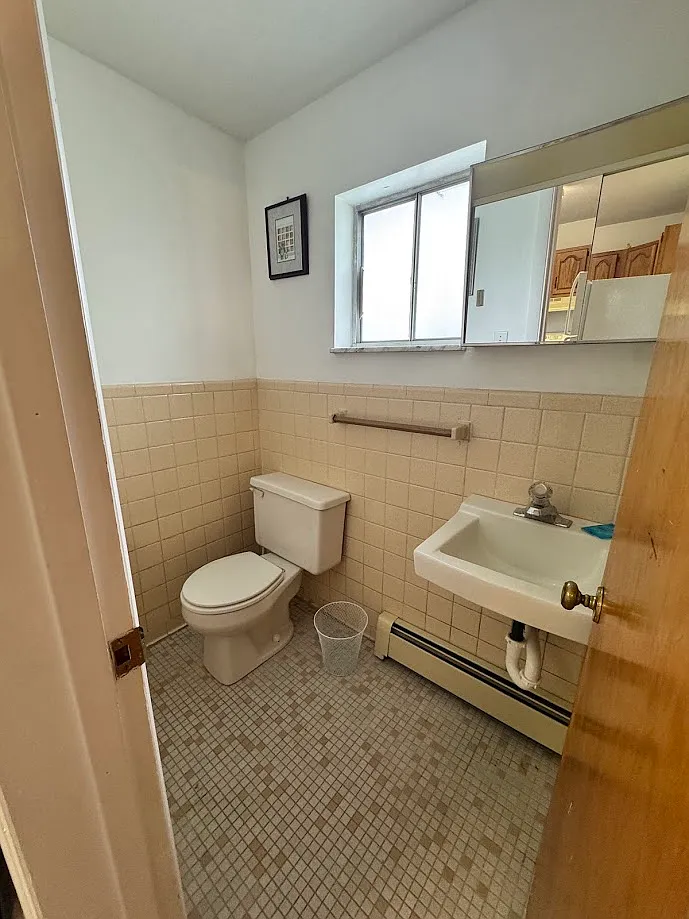 Building Photo - 54 Price Rd #B