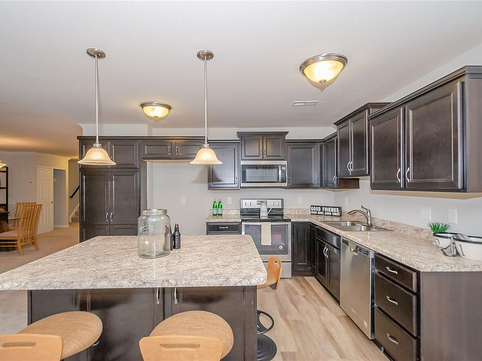 1st image of 862 Yorkshire Dr #15-103