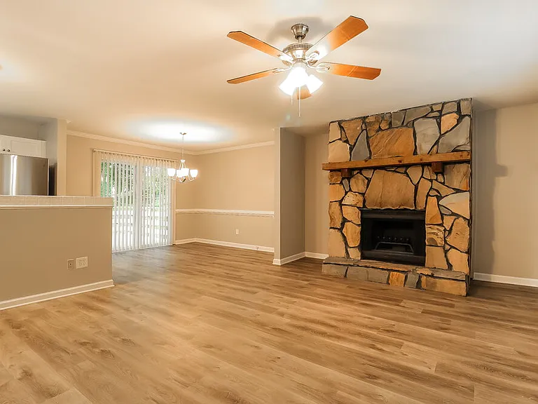 3373 Heatherwood Ln SW — Photo 7