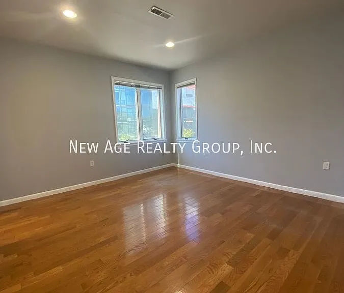 3903 Powelton Ave #2 — Photo 5