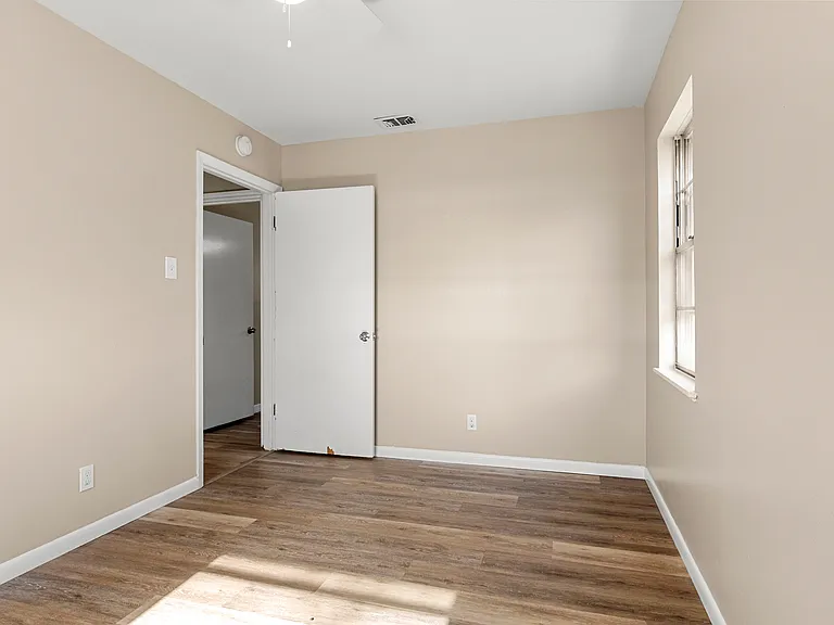 102 S Rita St — Photo 17