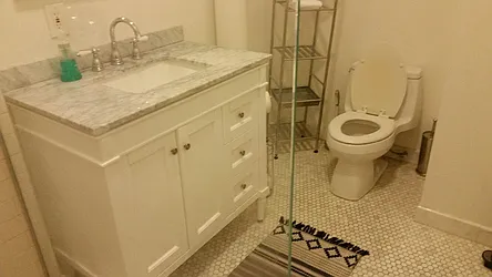 Rented by Ozymandius Realty