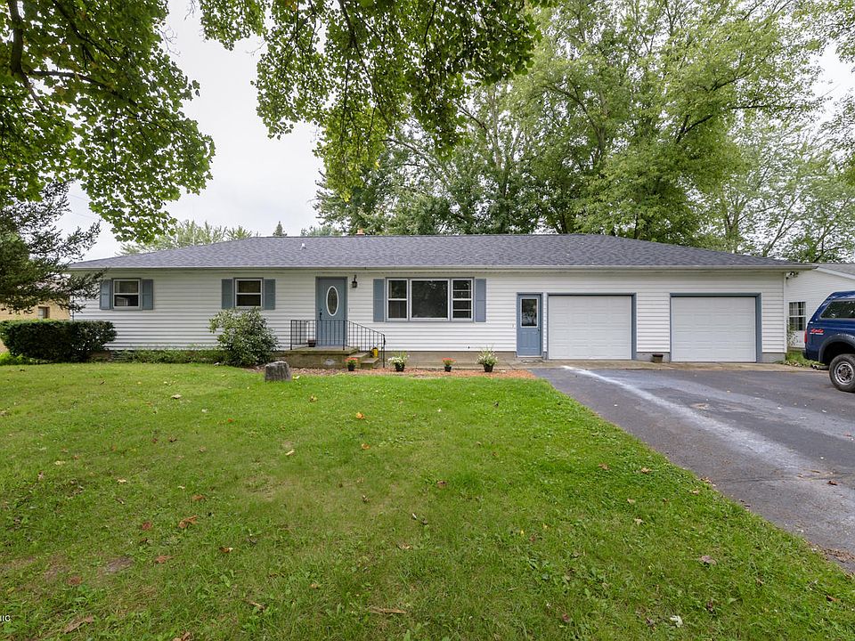 1st image of 4104 Waterview Dr