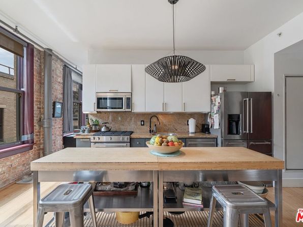 460 S Spring St APT 1210