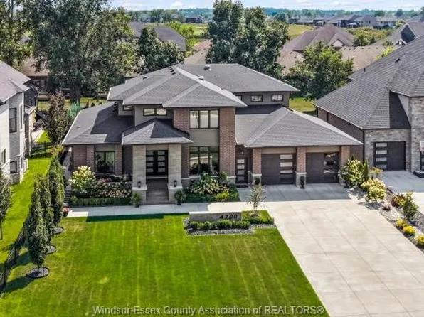 4200 Donato Dr, Lasalle, ON N9H 0L5