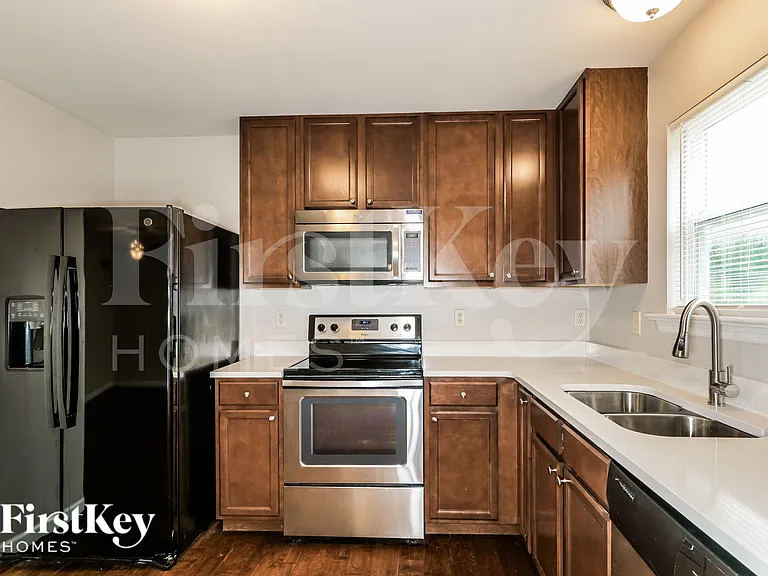 230 Cimarron Ridge Xing — Photo 6