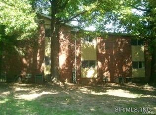 8342 Triple Oaks Ln, Belleville, IL 62220