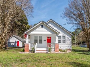 3023 Guinea Cir, Hayes, VA 23072