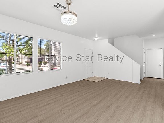 4th image of 22051 N 30th Dr