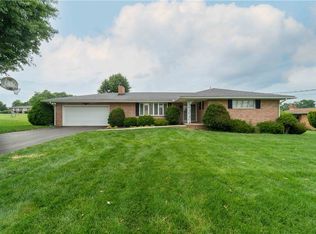 106 Wyndfield Dr, Mount Pleasant, PA 15666