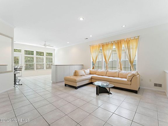 4th image of 80 Silverside Road