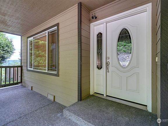 5th image of 1604 9th Ct NW