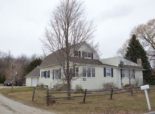 9918 160th Ave, Bristol, WI 53104