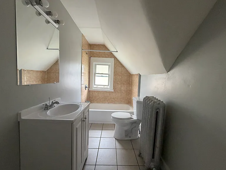 139 Prospect St #3C — Photo 6
