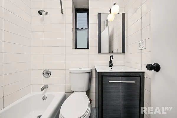 Rented by REAL New York | media 7