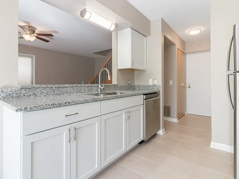711 Sunfish Pt — Photo 8