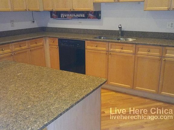 3rd image of 2539 N Southport Ave APT 2N