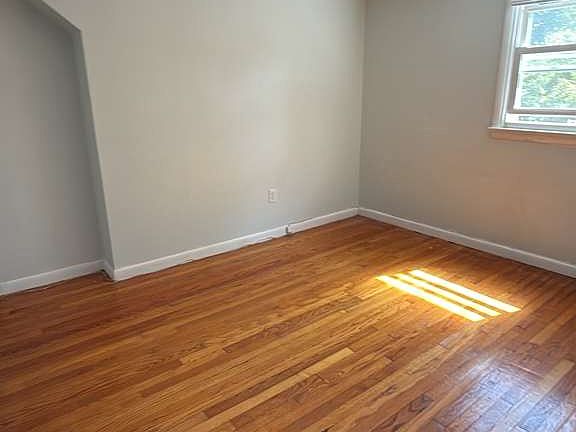 5th image of 19 Oak Ter Unit 2