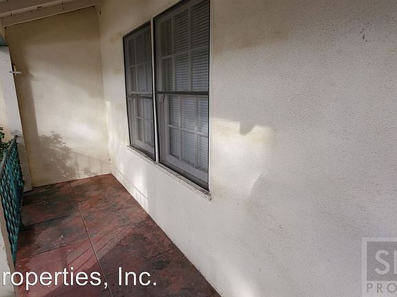 5th image of 719 E Church St