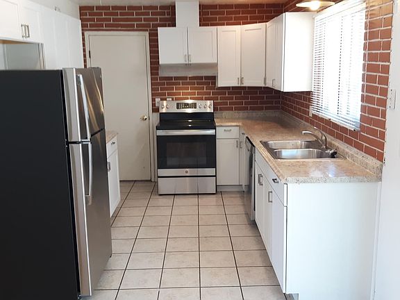 4th image of 1571 Driftwood Ct