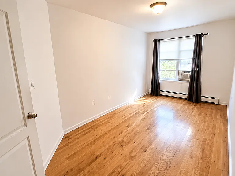 341 Palmetto St #3 — Photo 5