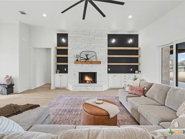 10213 Homesteader Dr, Moody, TX 76557