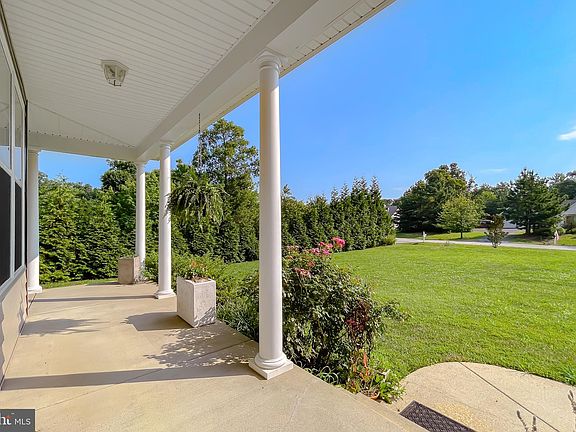 3rd image of 18439 Heritage Ct