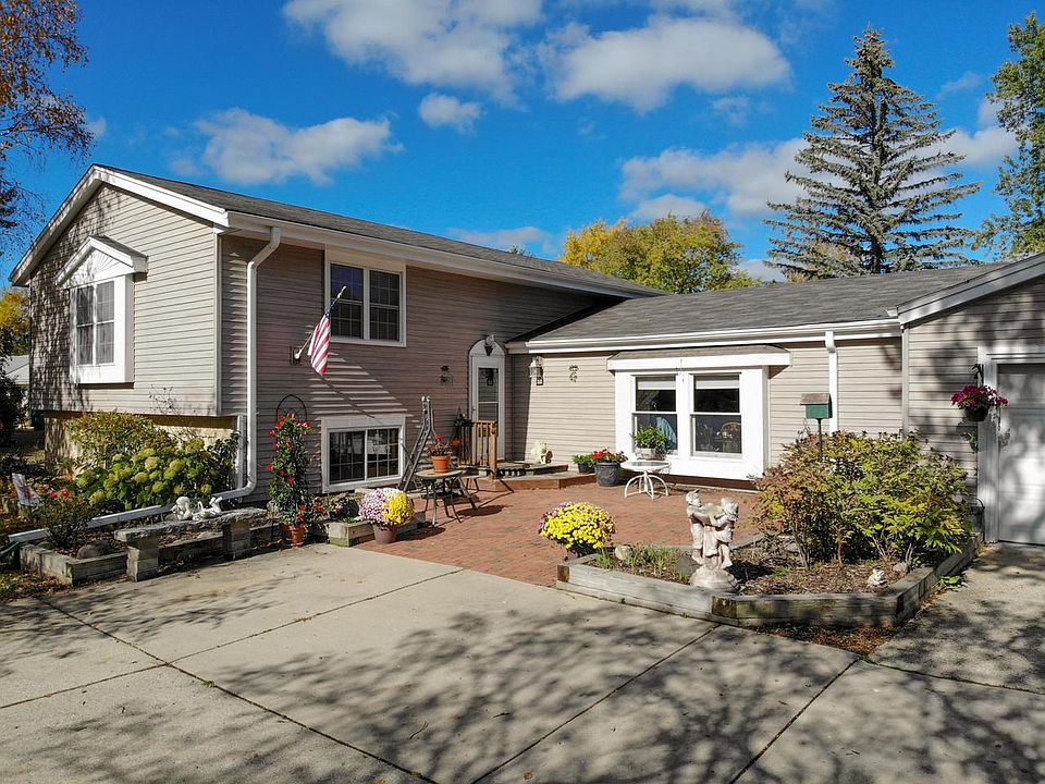 1st image of 1028 West Sierra LANE