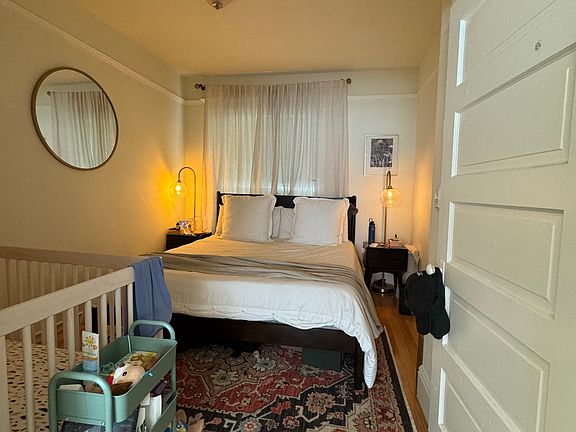 3rd image of 2189 Pine St APT 3