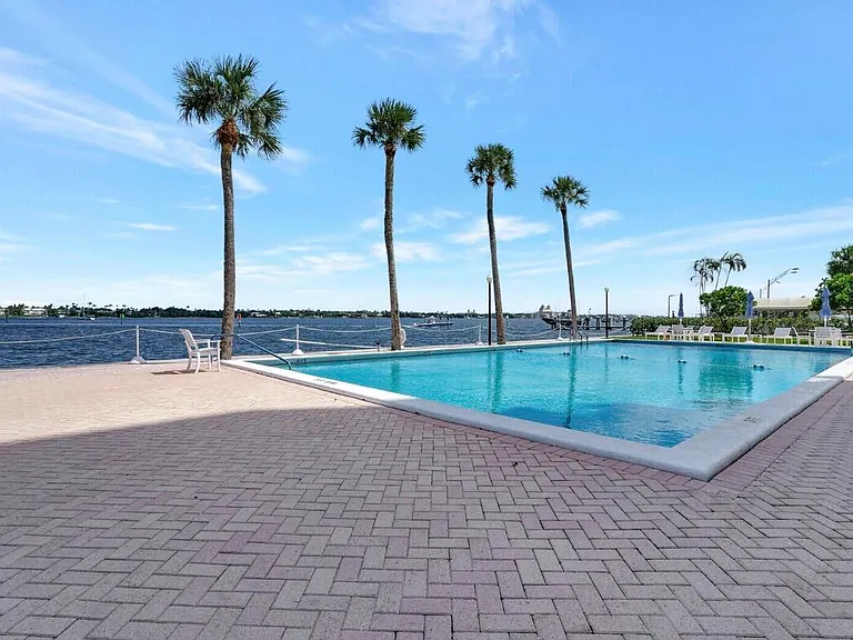 2600 N Flagler Dr #413 — Photo 19