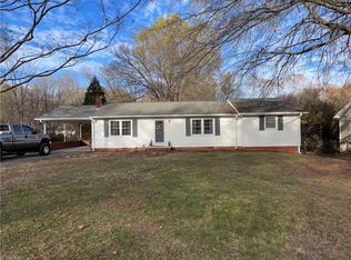 801 Jackson St, Mayodan, NC 27027