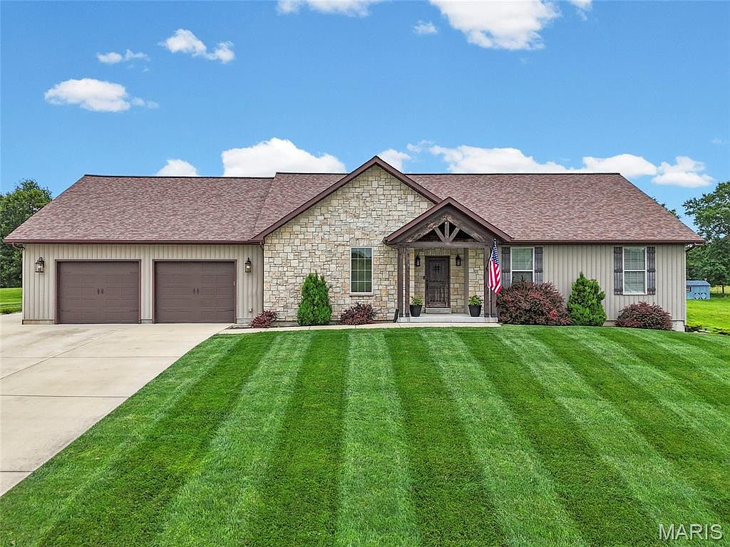 156 Brookhaven, Hillsboro, MO 63050 | MLS #26032561 | Zillow