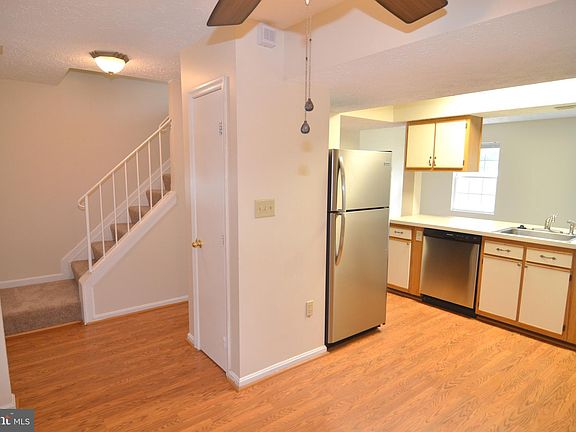 3rd image of 46358 Columbus Dr Unit 1202