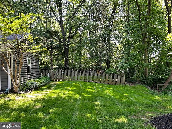 5th image of 9518 Heathwood Ct
