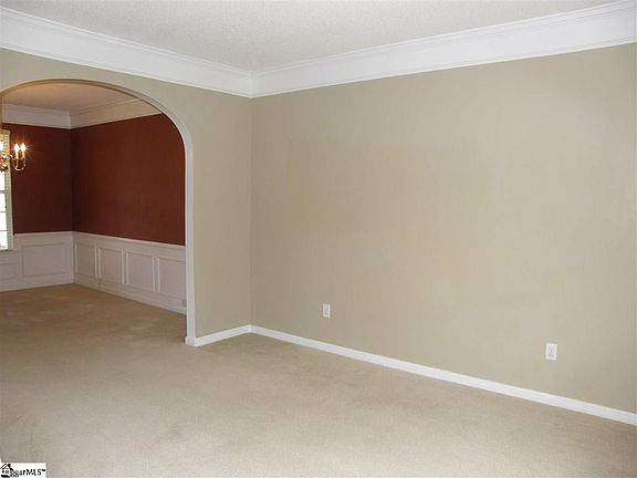 5th image of 179 Birkhall Cir