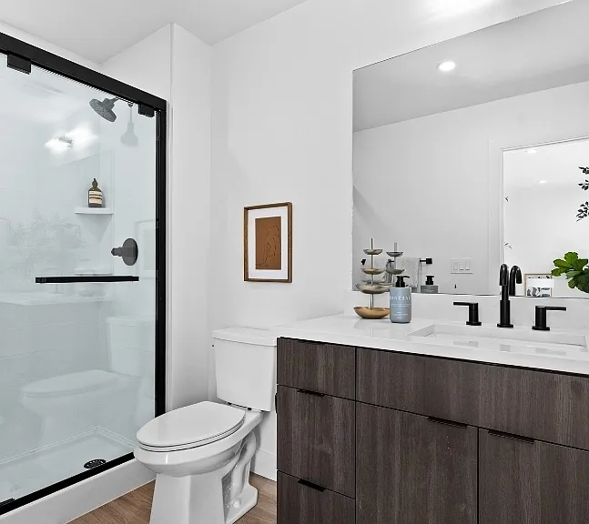 529 S Warnock Ave #D — Photo 7