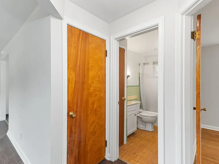 3069 Westwood Northern Blvd — Photo 14